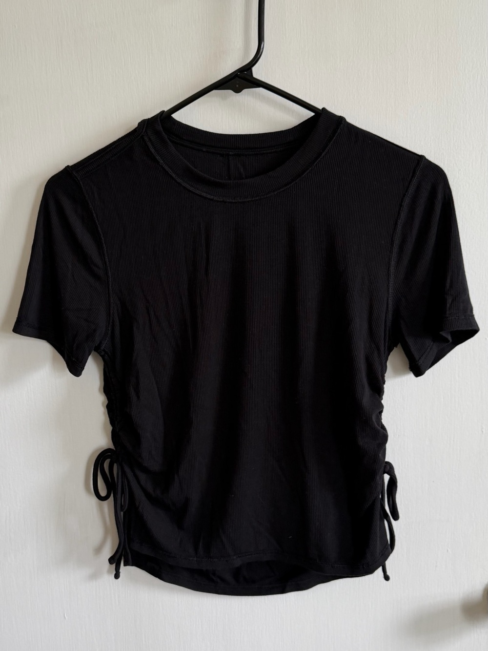 Lululemon side cinch ribbed tee